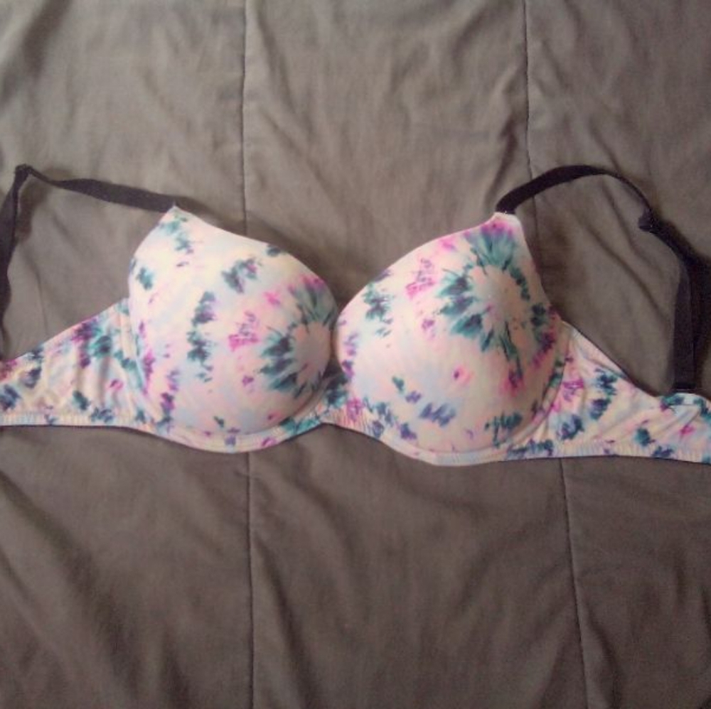 34DD Bra
